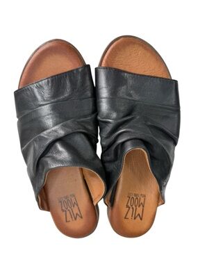 Miz Mooz Dandelion Leather Wide Width Slide Sandals Sz 36 US 5.5-6